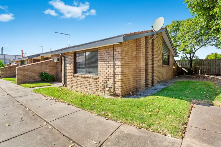 10/8 Bainbridge Avenue, Seaford VIC 3198