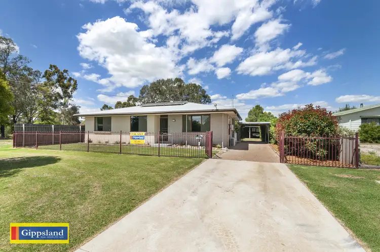 16 Thomson Street, Stratford VIC 3862