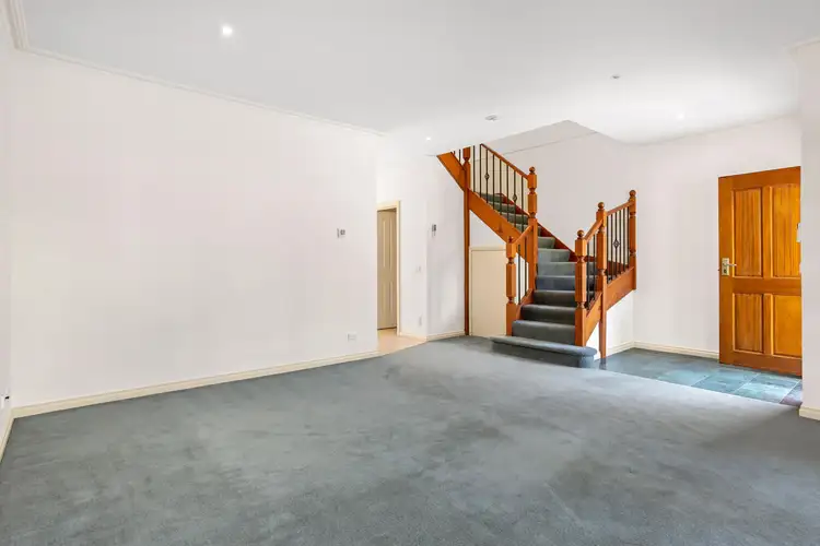 Second view of Homely unit listing, 2/109 Canadian Bay Road, Mount Eliza VIC 3930