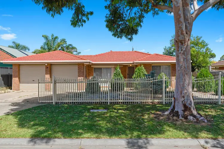 18 Fernwren Place, Carrum Downs VIC 3201