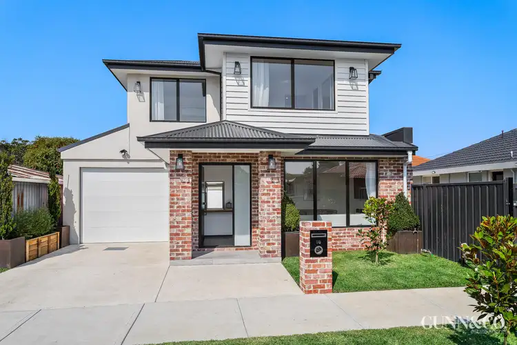 18 Hendren Avenue, Altona North VIC 3025