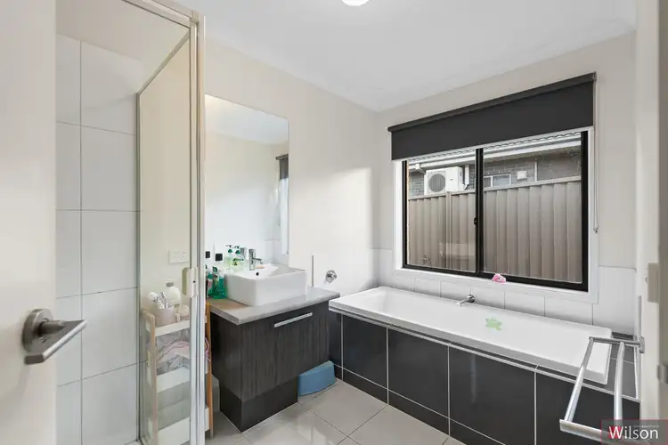 Sixth view of Homely house listing, 9 Oxley Bend, Alfredton VIC 3350