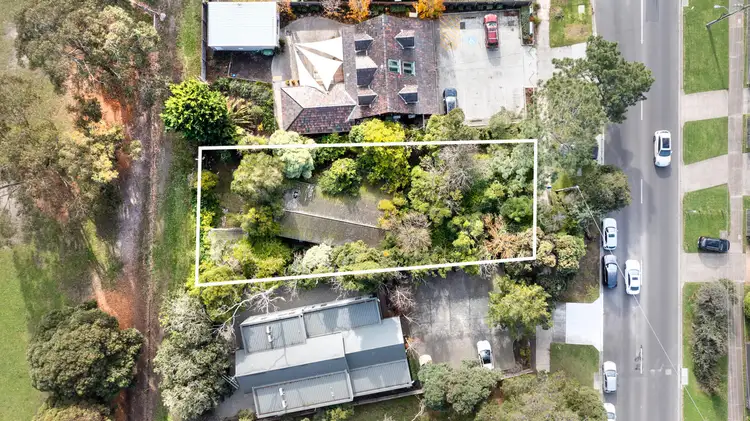 124 Mount Eliza Way, Mount Eliza VIC 3930