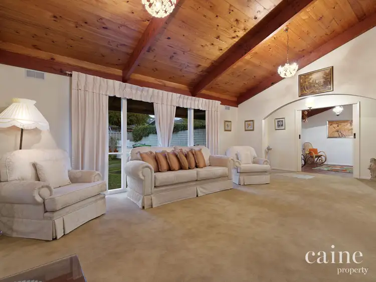Fifth view of Homely house listing, 10 Avoca Crescent, Alfredton VIC 3350