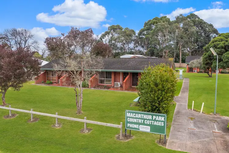 Main view of Homely house listing, 5 Russell Street, Macarthur VIC 3286