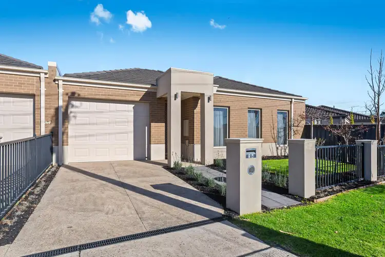 1/4 Leicester Avenue, Mount Eliza VIC 3930