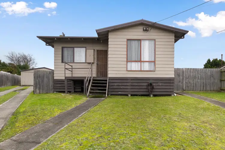 Second view of Homely house listing, 2 Maurice Ct, Morwell VIC 3840