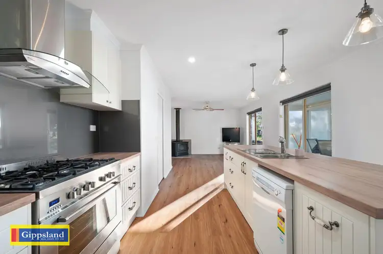 Third view of Homely rural property listing, 95 Neilsons Road, Toongabbie VIC 3856