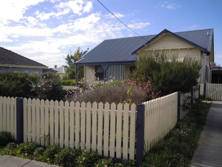 14 Latrobe Road, Morwell VIC 3840