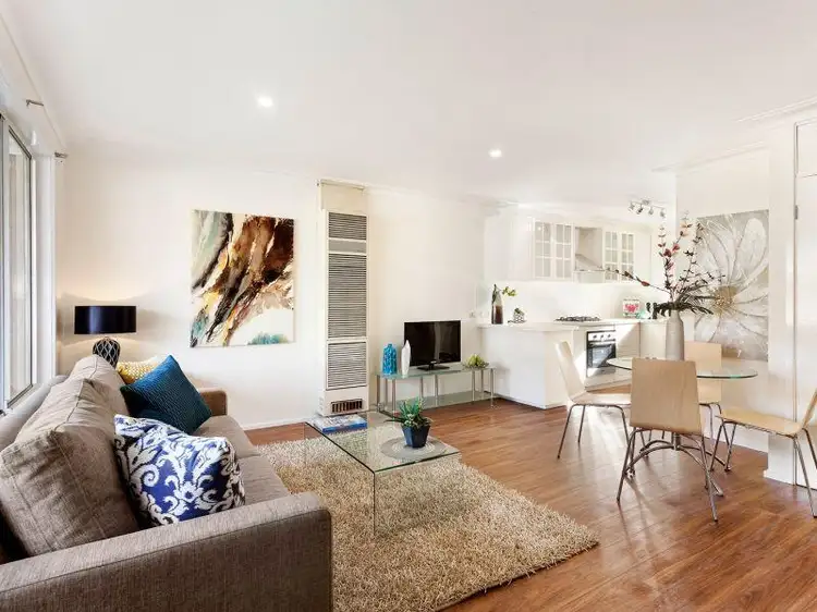 2/35-37 Wantirna Road, Ringwood VIC 3134