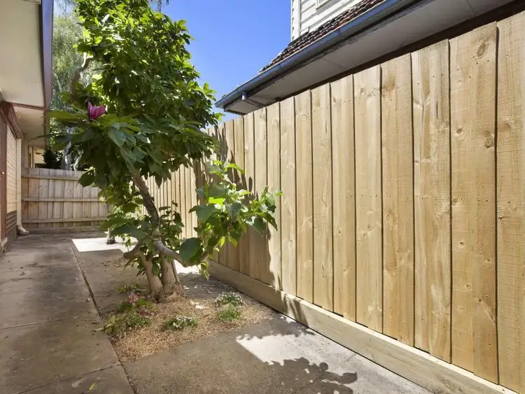 Sixth view of Homely unit listing, 2/9 Clifton Road, Hawthorn East VIC 3123