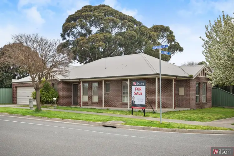30 Parbury Avenue, Lake Gardens VIC 3355
