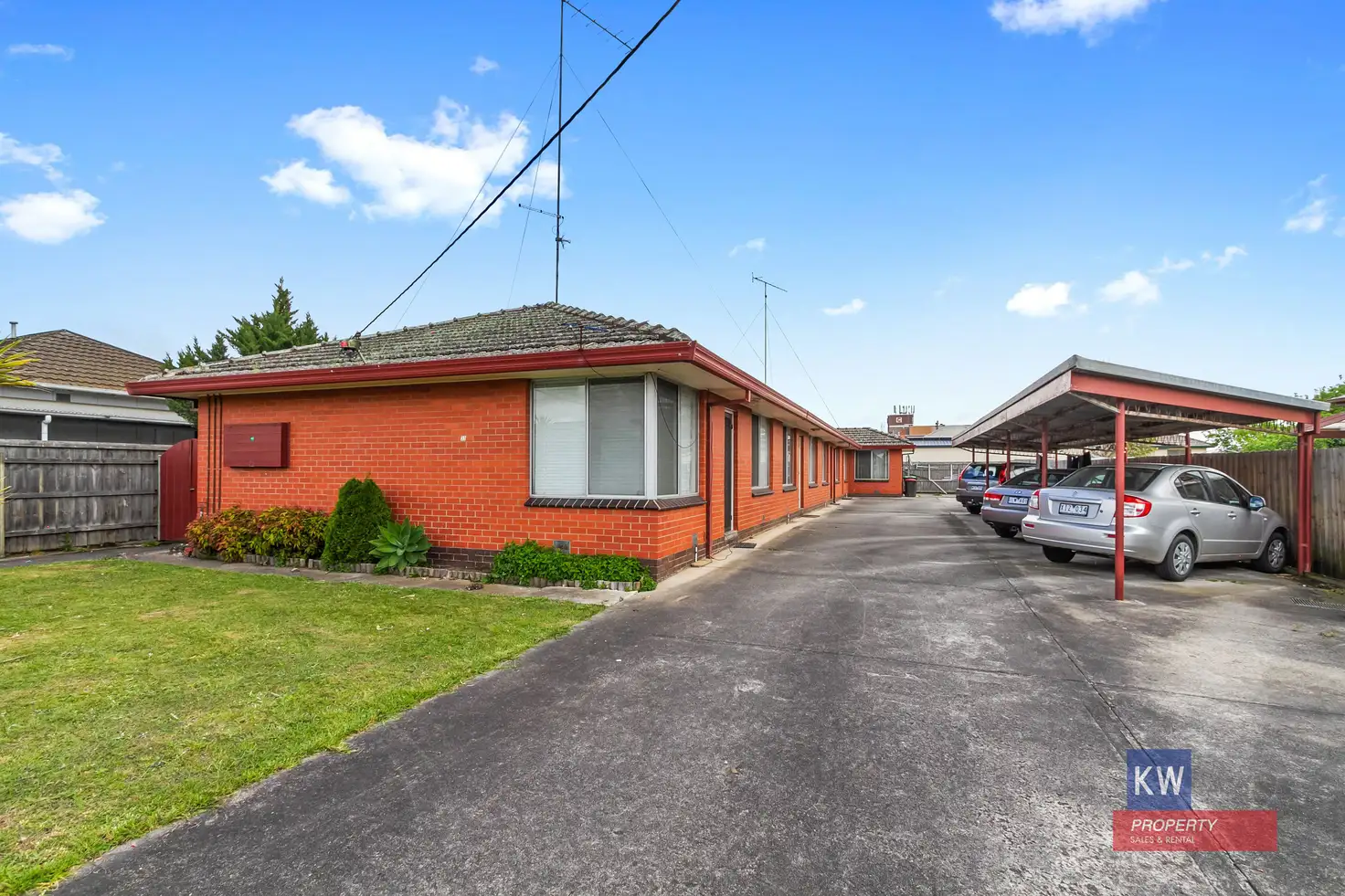 Main view of Homely unit listing, Unit 2/33 Hopetoun Ave, Morwell VIC 3840