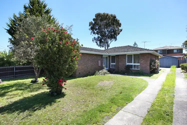 17 Winmalee Drive, Glen Waverley VIC 3150