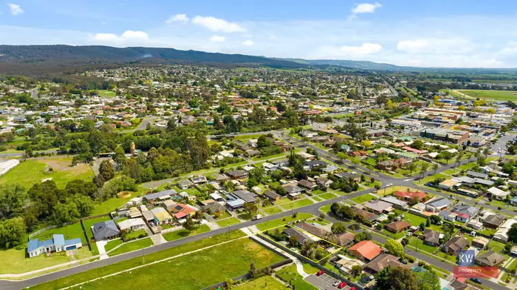 20 Albert St, Moe VIC 3825