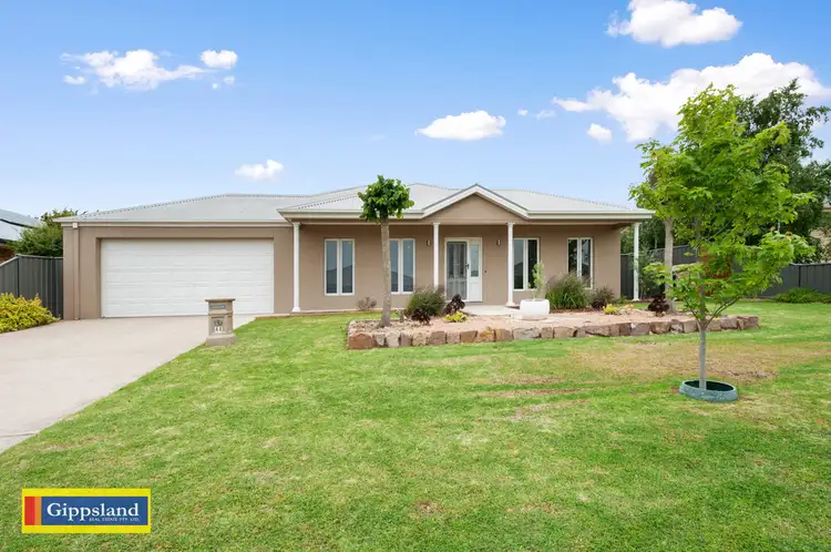 44 Cedarwood Drive, Maffra VIC 3860