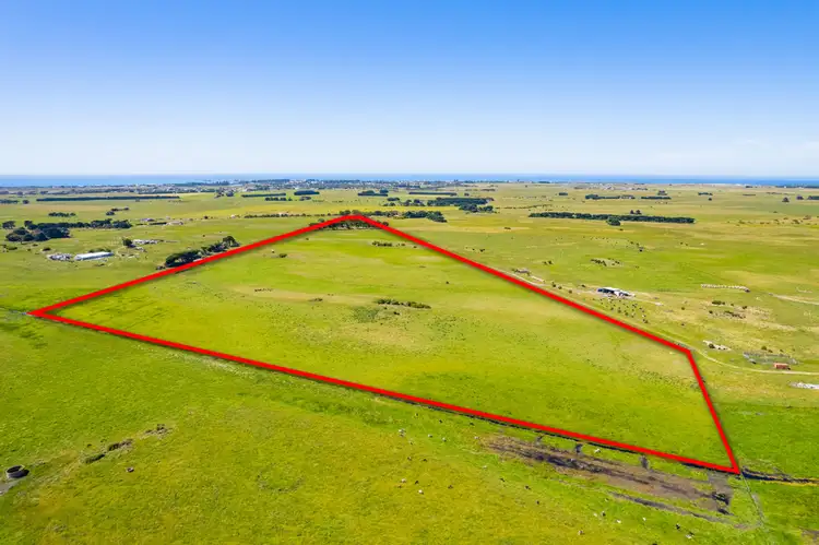 14 Flagstaff Road, Port Fairy VIC 3284