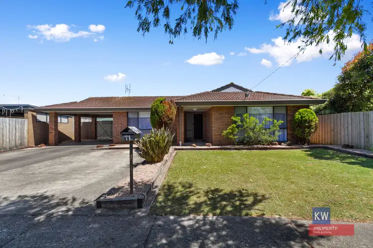 11 Hewat Ct, Morwell VIC 3840