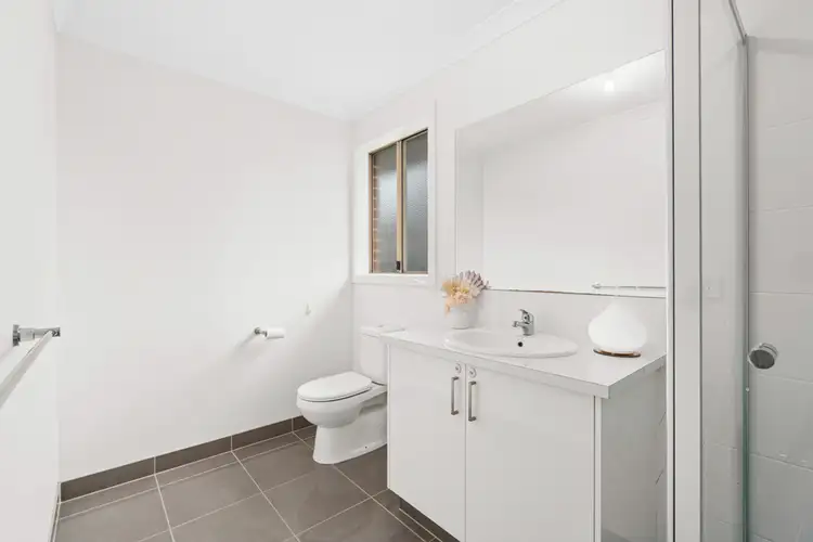 Sixth view of Homely unit listing, 3/40 King Street, Maffra VIC 3860
