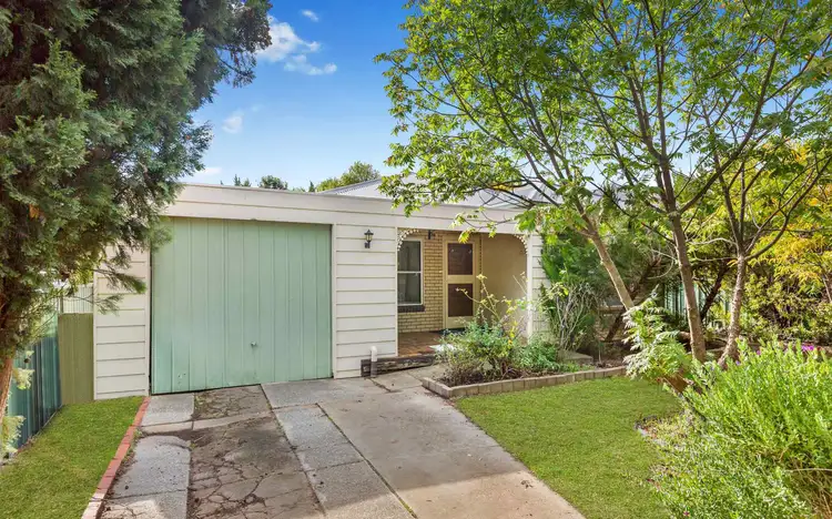 10 Ebden Street, Heathcote VIC 3523