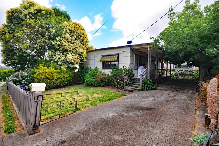 7 Church Street, Drouin VIC 3818