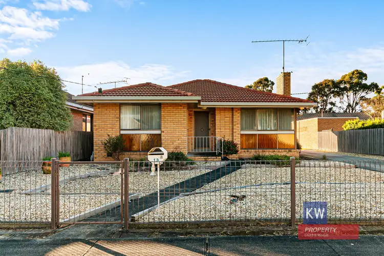 13 Martin Gr, Morwell VIC 3840