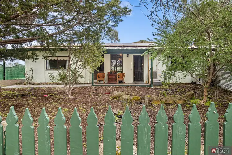 8 Leslie Street, Clunes VIC 3370