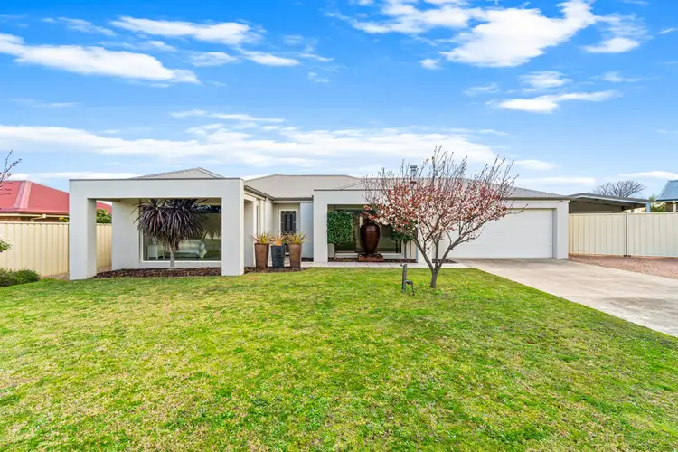 5 Cherrywood Court, Maffra VIC 3860