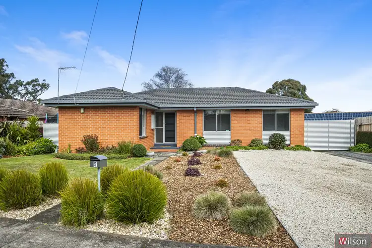 5 Frances Crescent, Ballarat East VIC 3350