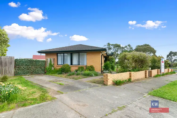 Second view of Homely house listing, 15 Wattle Crescent, Churchill VIC 3842