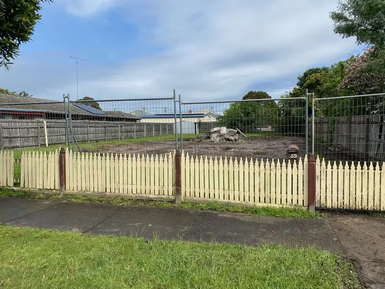 35 Hopetoun Avenue