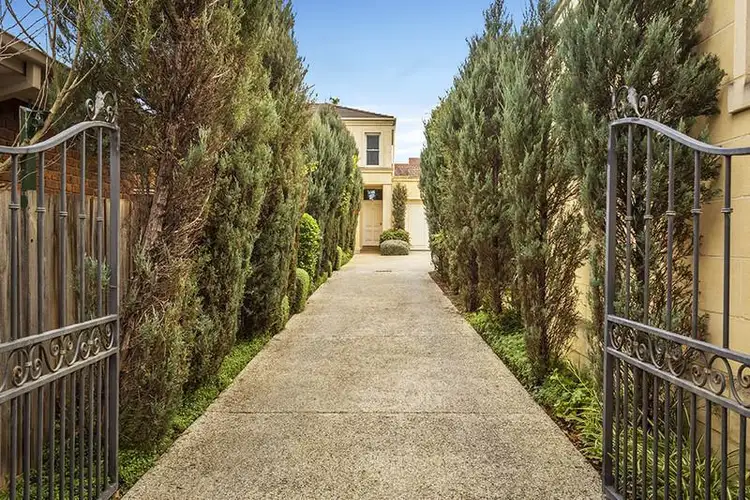 2/2 Clifton Grove, Hawthorn East VIC 3123