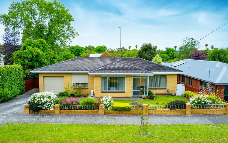 Main view of Homely house listing, 16 Chaucer Street, Hamilton VIC 3300