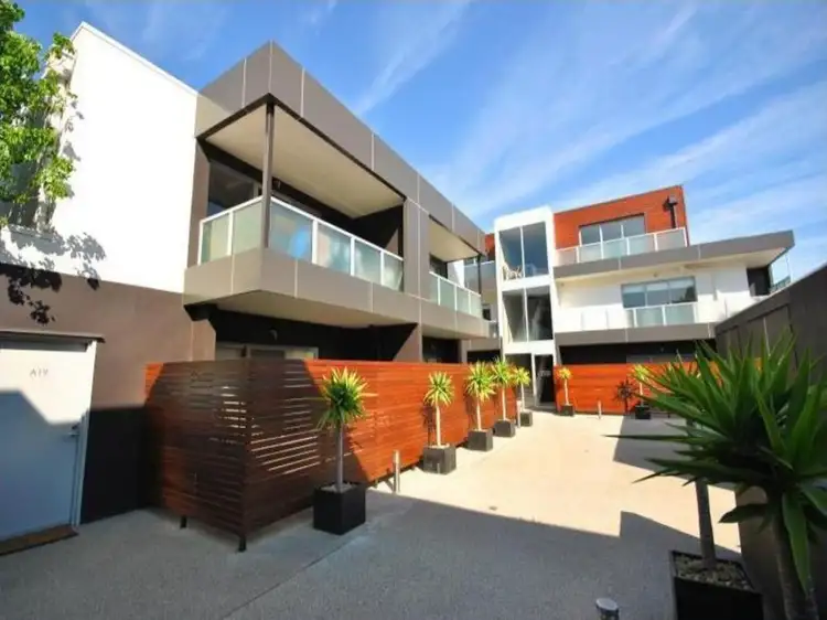 Third view of Homely apartment listing, 15/4a Lansdowne Road, St Kilda East VIC 3183