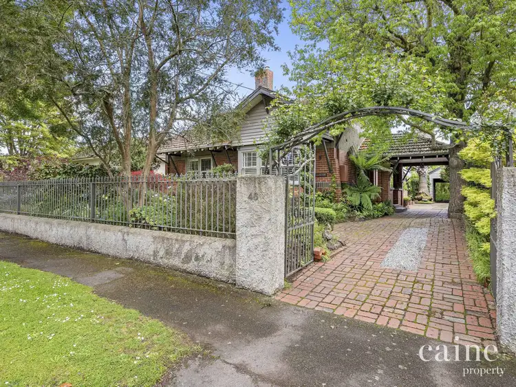 46 Victoria Avenue, Lake Wendouree VIC 3350