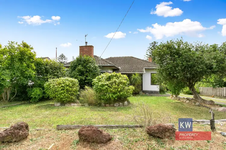 17 Cynthia Street, Morwell VIC 3840