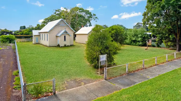 30 High Street, Macarthur VIC 3286
