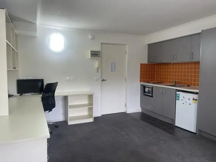 17/15 Hawthorn Road, Caulfield North VIC 3161
