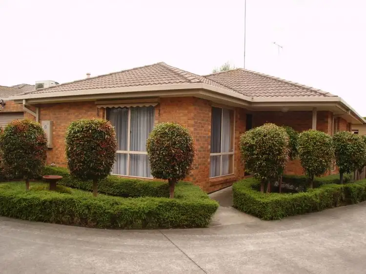 *UNDER CONTRACT*2/30 Elgin Street, Morwell VIC 3840