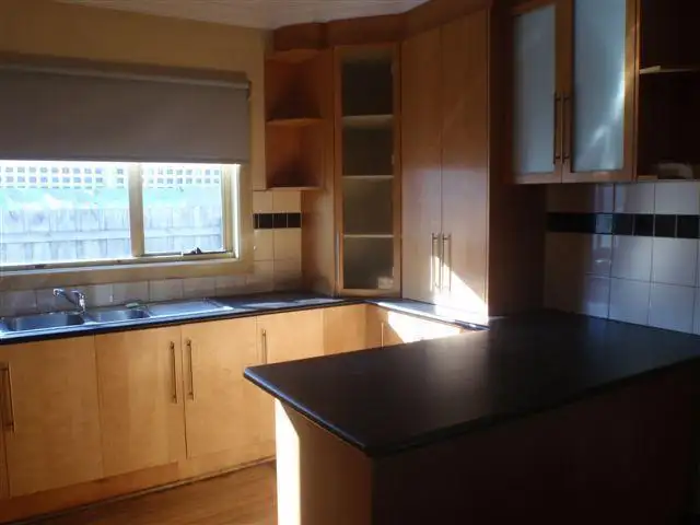 Fifth view of Homely house listing, 10 Arthur Street, St Albans VIC 3021