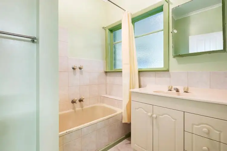 Sixth view of Homely house listing, 30 Carinya Road, Vermont VIC 3133
