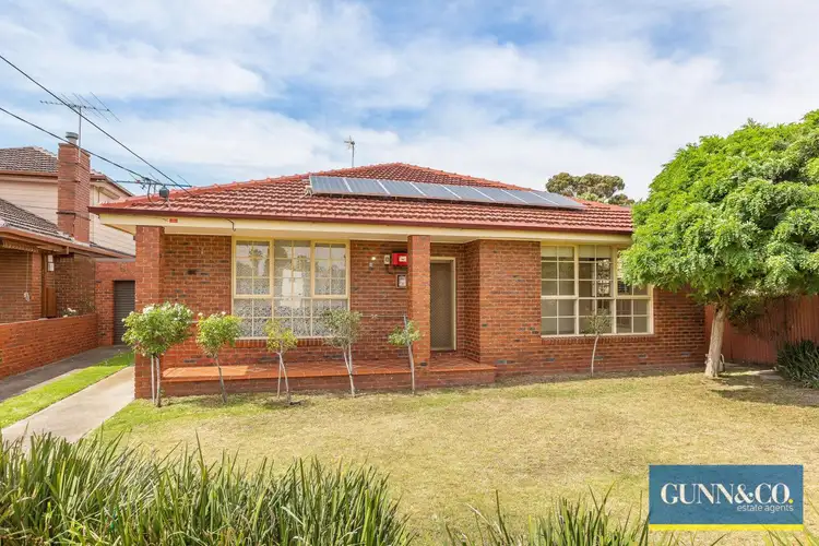 9 Croker Street, Newport VIC 3015