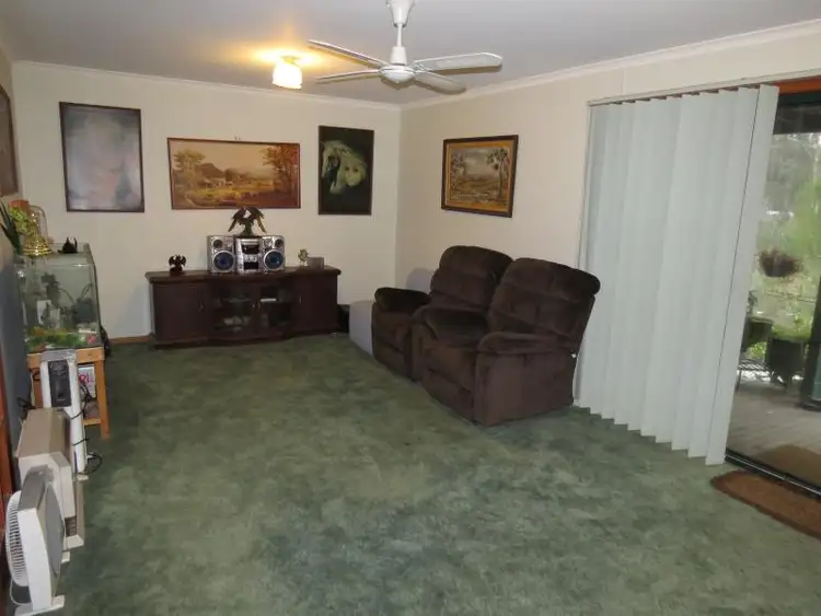 Seventh view of Homely house listing, 42 Dillon Court, Maryborough VIC 3465