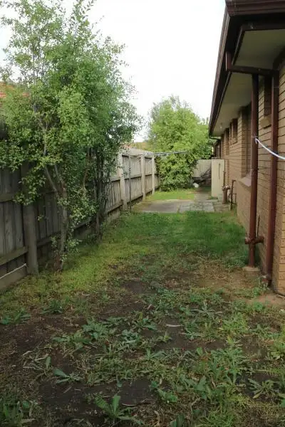 Second view of Homely unit listing, 4/30-32 Ivanhoe Avenue, St Albans VIC 3021