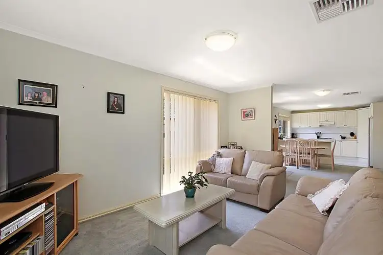 Fifth view of Homely unit listing, 2/10 Burton Court, Bayswater VIC 3153