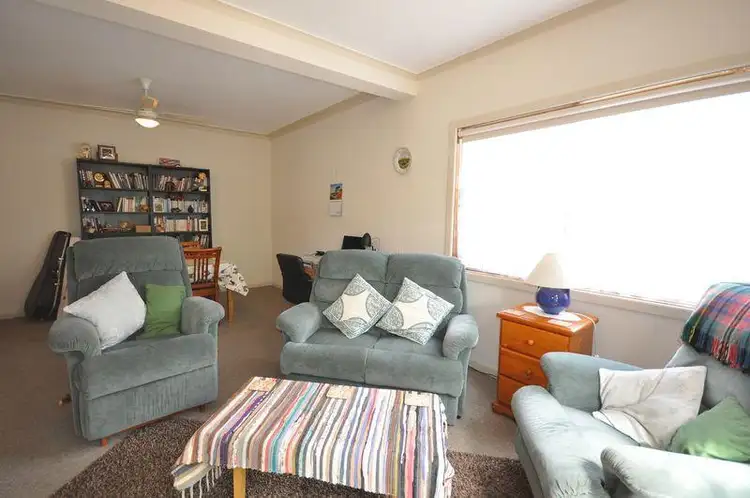 Fifth view of Homely house listing, 8 Valleyview Street, Warragul VIC 3820