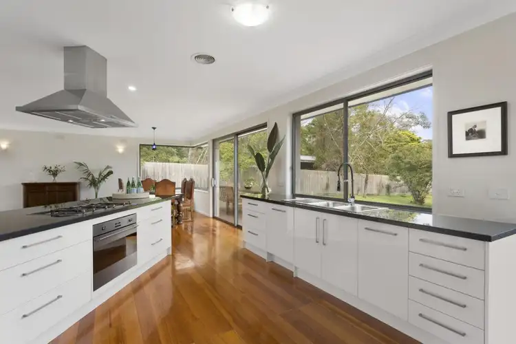 10 Seaview Road, Frankston South VIC 3199