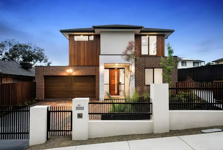 30 Renshaw Street, Doncaster East VIC 3109