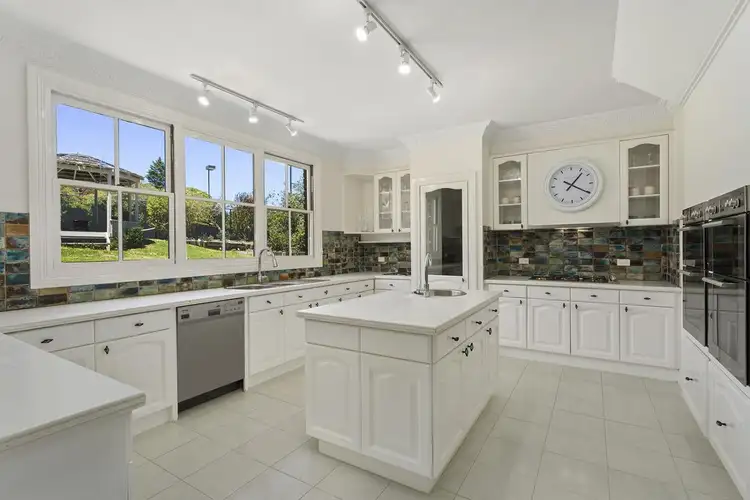 Fifth view of Homely house listing, 2 Watts Parade, Mount Eliza VIC 3930