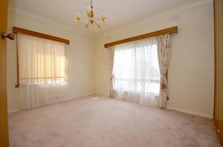Fifth view of Homely house listing, 17 Grandview Grove, Wendouree VIC 3355